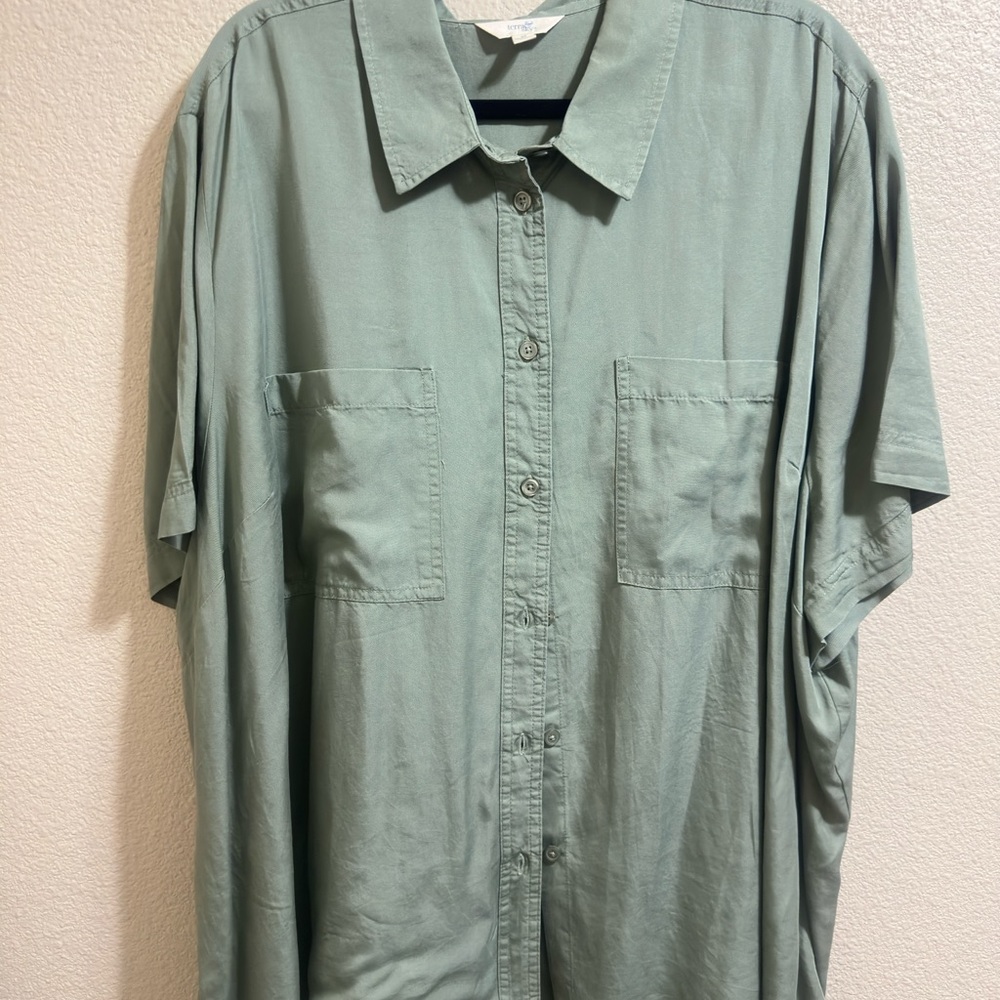 Terra & Sky Sage Green Short-Sleeve Button-Down Shirt